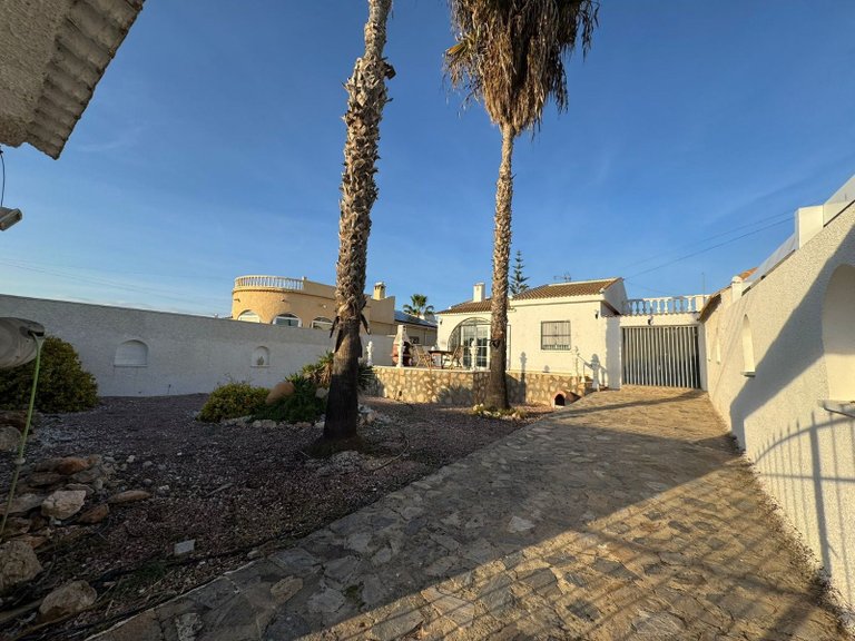 Villa for Sale in Torrevieja 38
