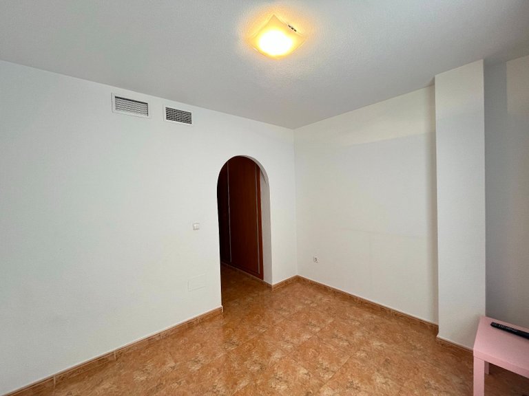 Квартира на продажу в Лос-Алькасарес 7