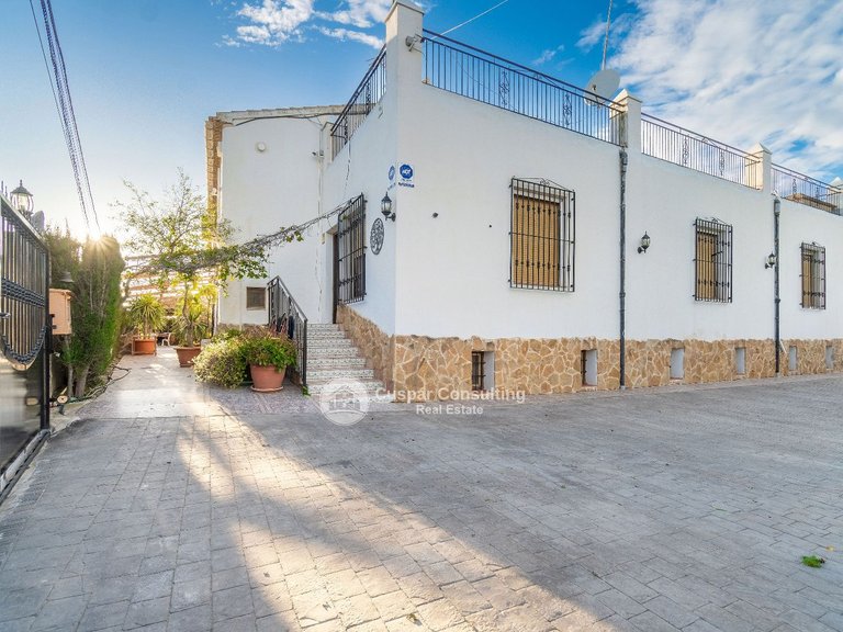 Villa for Sale in Orihuela 2