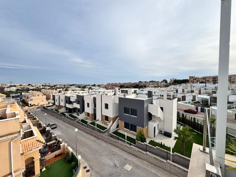 Villa for Sale in Orihuela-costa 23