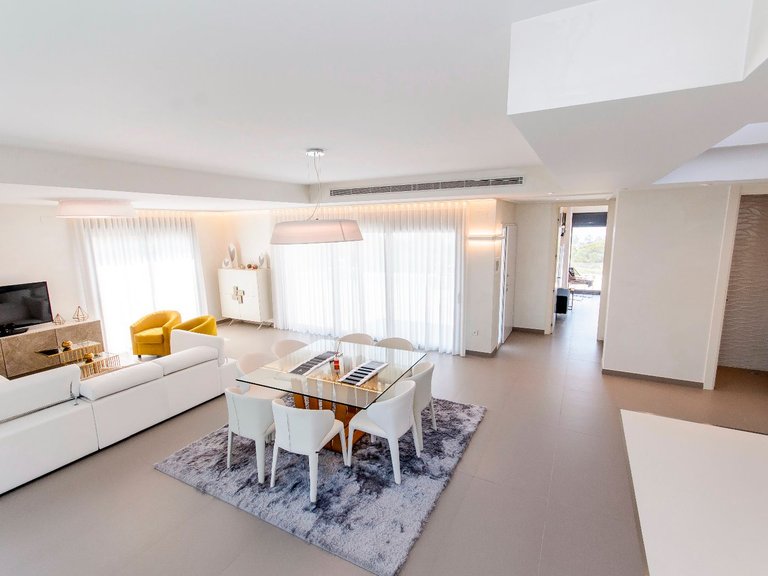 Villa for Sale in Dehesa De Campoamor 16