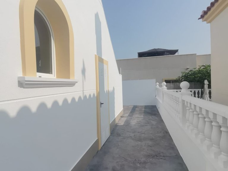 Villa for Sale in Algorfa 23