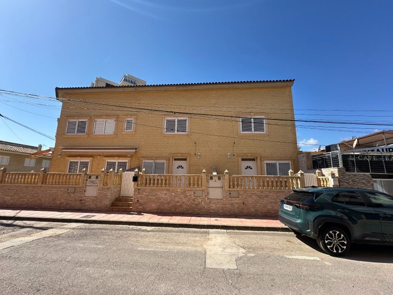 Town House for Sale in Santiago De La Ribera 1