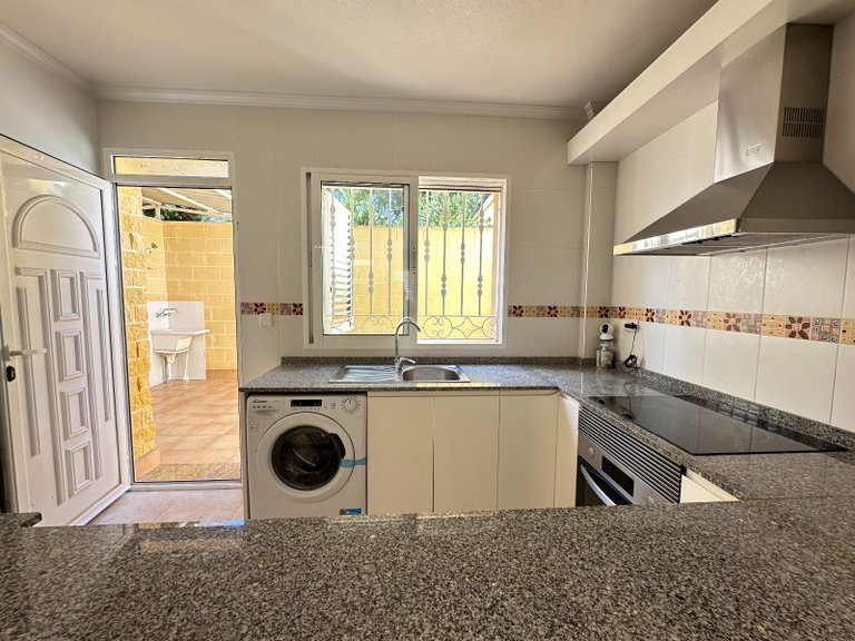 Town House for Sale in Santiago De La Ribera 8