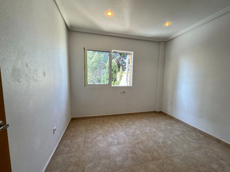 Town House for Sale in Santiago De La Ribera 10