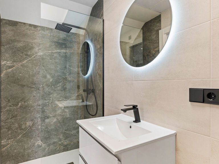 Villa for Sale in Torre De La Horadada 28