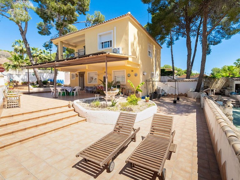 Villa for Sale in Pinar De Campoverde 1