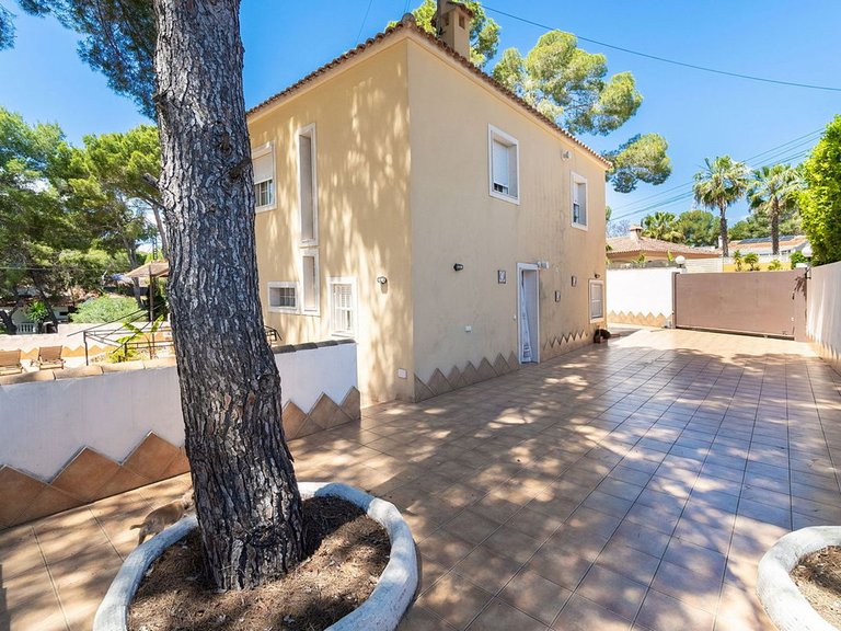 Villa for Sale in Pinar De Campoverde 34
