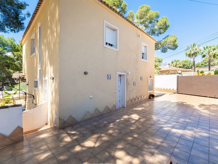 Villa for Sale in Pinar De Campoverde 35