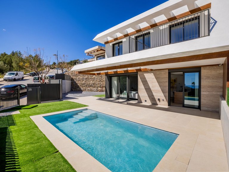 Villa for Sale in Polop 2