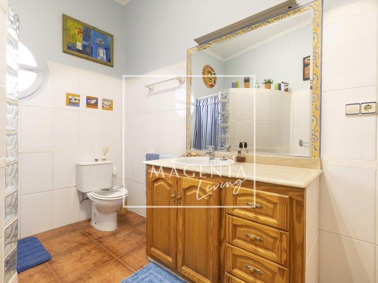 Apartment for Sale in Alicante/alacant, Alicante 42