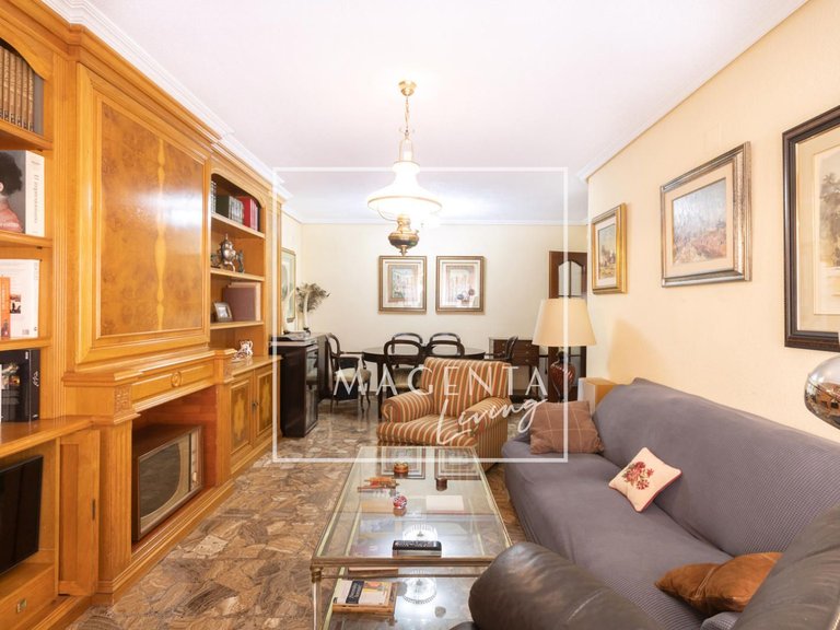 Villa for Sale in Alicante/alacant, Alicante 2
