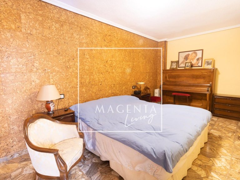 Villa for Sale in Alicante/alacant, Alicante 9