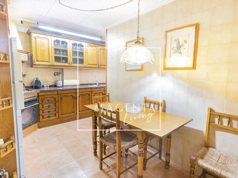 Villa for Sale in Alicante/alacant, Alicante 4