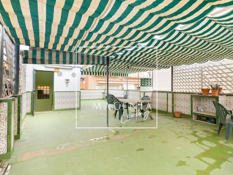 Villa for Sale in Alicante/alacant, Alicante 38