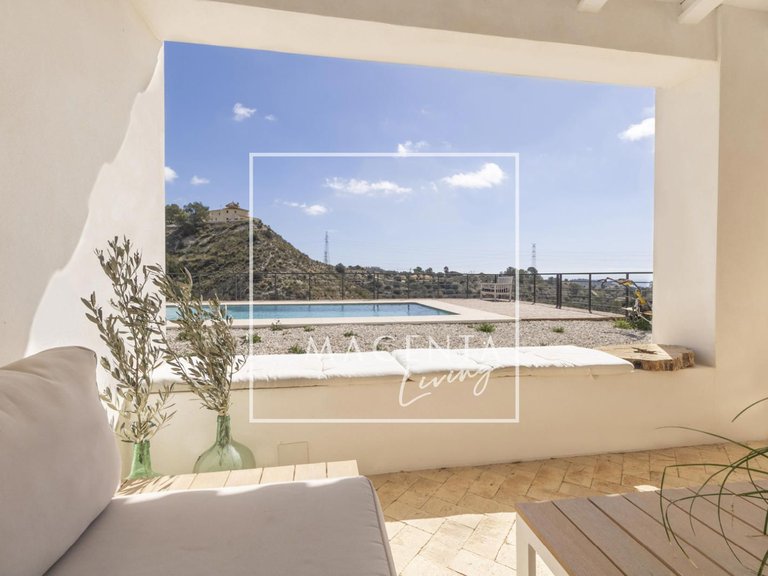 Villa for Sale in Finestrat, Alicante 1