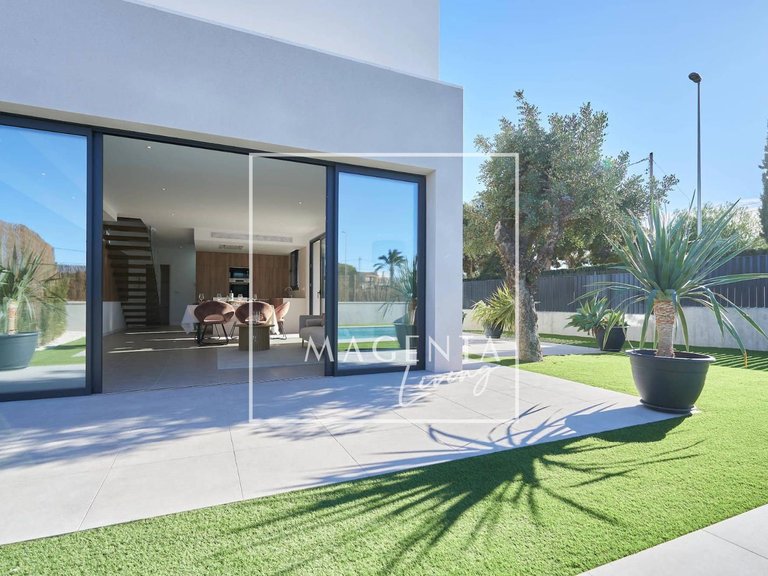 Town House for Sale in El Campello, Alicante 11