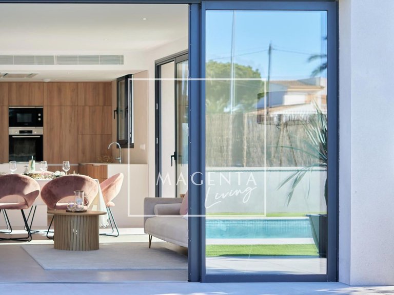 Town House for Sale in El Campello, Alicante 2