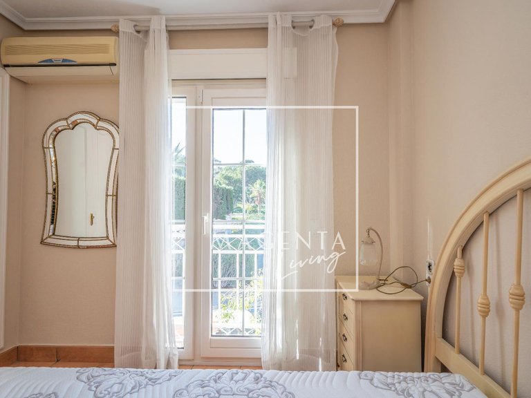 Town House for Sale in Alicante/alacant, Alicante 34