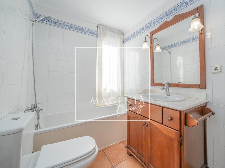 Town House for Sale in Alicante/alacant, Alicante 47