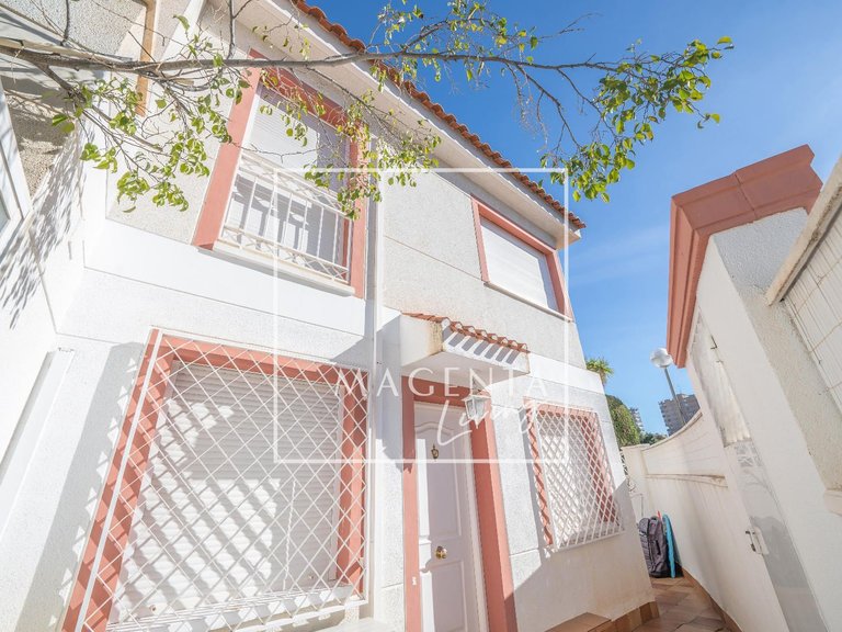 Town House for Sale in Alicante/alacant, Alicante 2