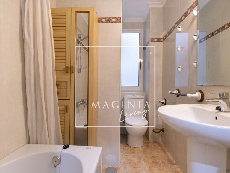 Apartment for Sale in Alicante/alacant, Alicante 32