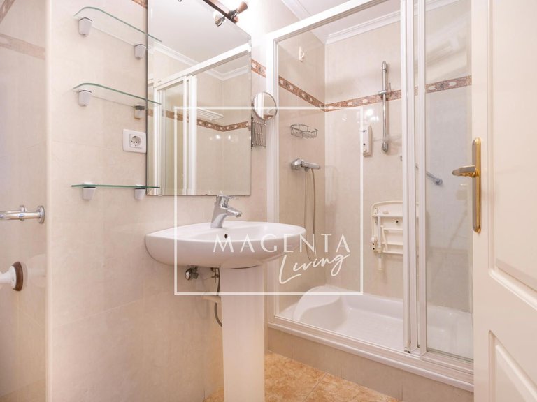 Apartment for Sale in Alicante/alacant, Alicante 28