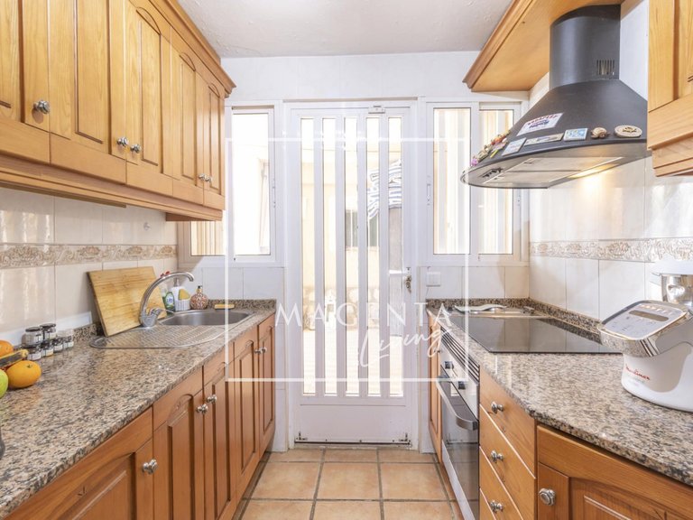 Town House for Sale in Mutxamel, Alicante 12