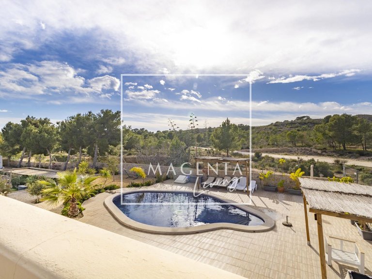 Town House for Sale in Mutxamel, Alicante 2