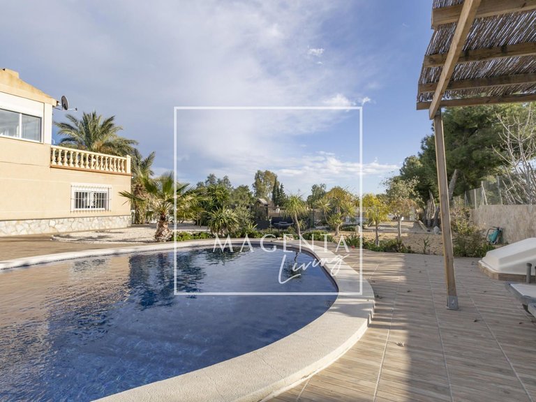 Town House for Sale in Mutxamel, Alicante 3