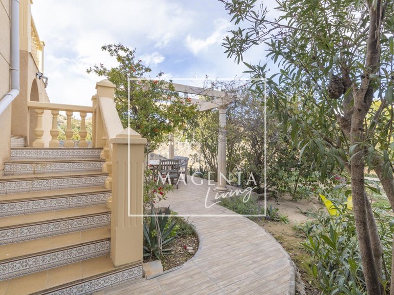 Town House for Sale in Mutxamel, Alicante 26