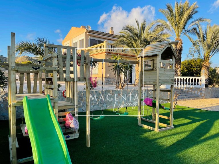 Town House for Sale in Mutxamel, Alicante 44