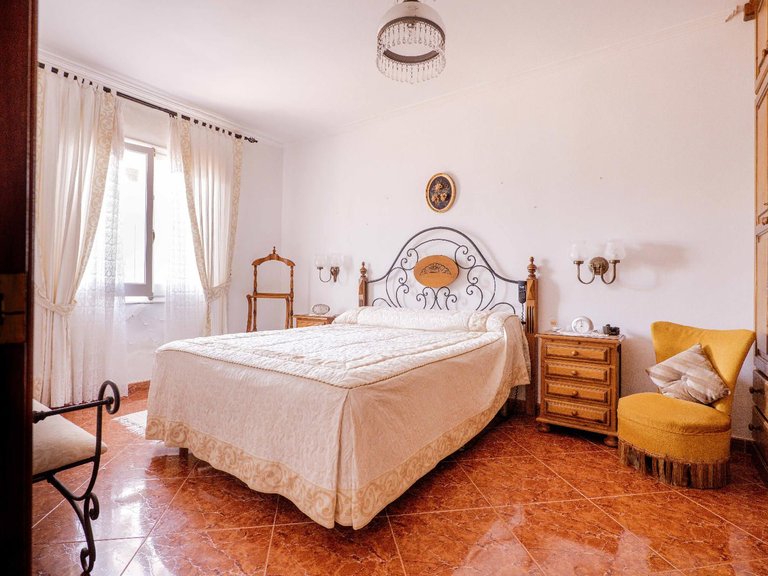 Town House for Sale in Ciutadella De Menorca 11