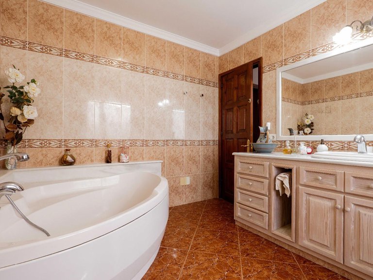 Town House for Sale in Ciutadella De Menorca 12