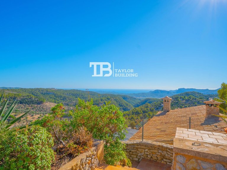 Villa for Sale in Major de Galilea, Puigpunyent 6