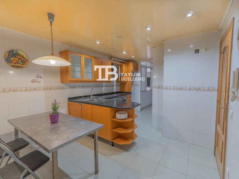 Apartment for Sale in Ramon Muntaner, Palma De Mallorca 11