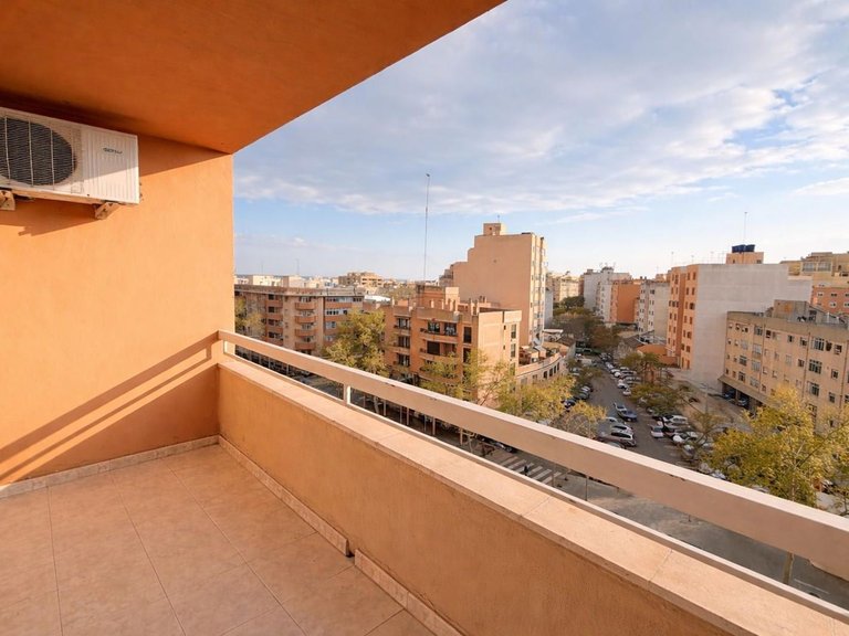Apartment for Sale in Tomas de Villanueva Cortes, Palma De Mallorca 2
