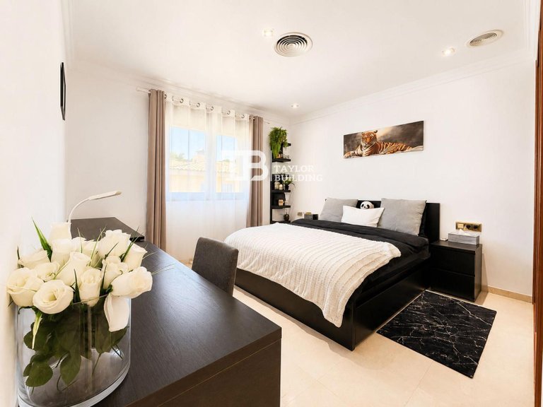 Villa for Sale in del sol, Calvià 21