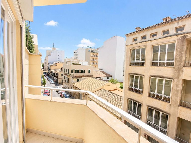 Apartment for Sale in Cervantes, Palma De Mallorca 4