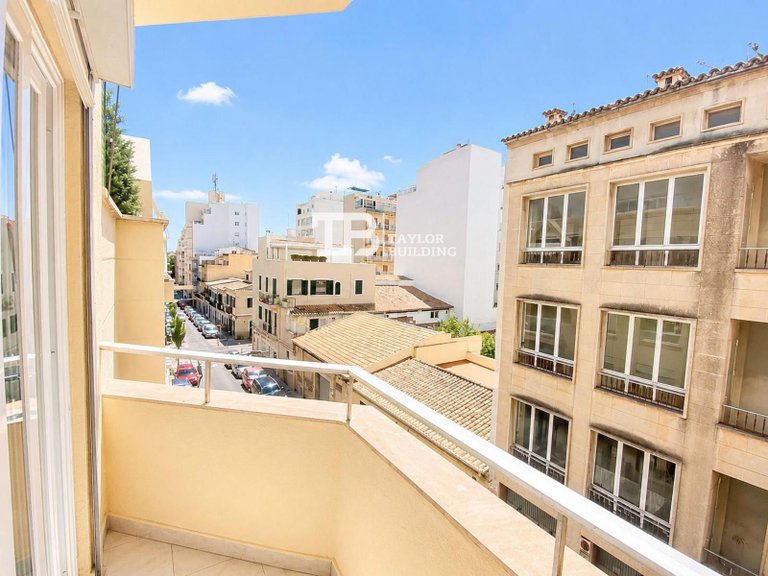 Apartment for Sale in Cervantes, Palma De Mallorca 4