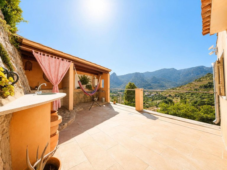 Villa for Sale in Oriente, Bunyola 3