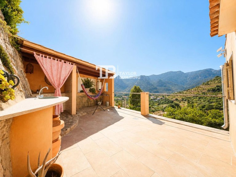 Villa for Sale in Oriente, Bunyola 3