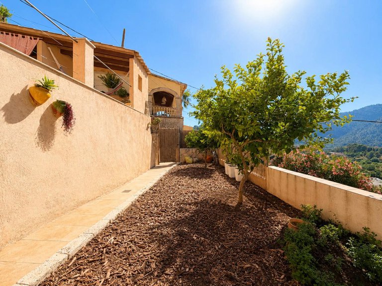 Villa for Sale in Oriente, Bunyola 5