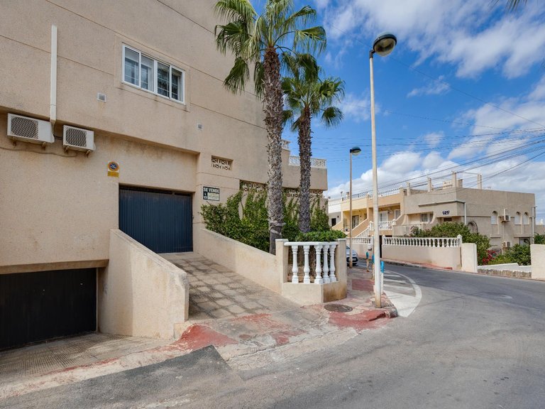Apartment for Sale in Torrevieja, Alicante 29