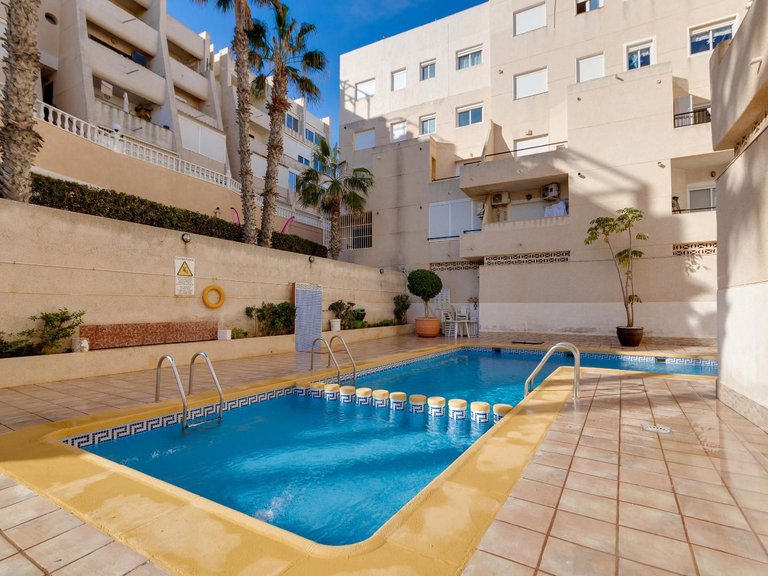 Apartment for Sale in Torrevieja, Alicante 27