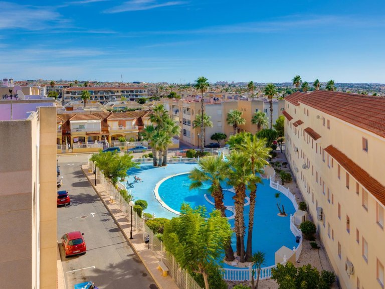 Apartment for Sale in Torrevieja, Alicante 38