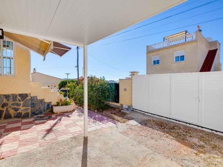 Villa for Sale in San Fulgencio, Alicante 33