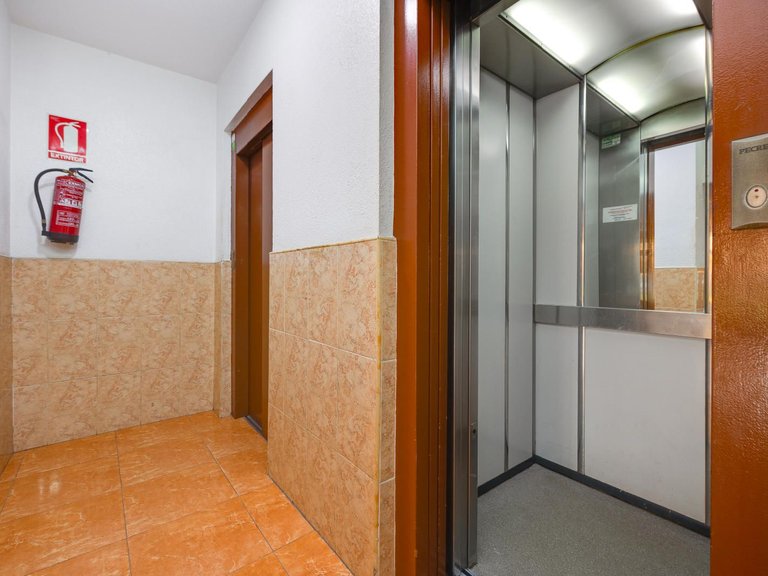 Apartment for Sale in Torrevieja, Alicante 28