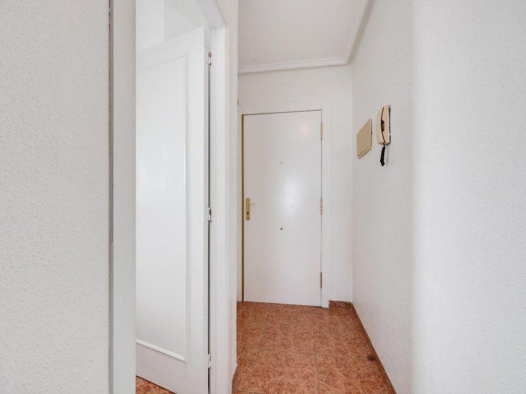 Apartment for Sale in Torrevieja, Alicante 21