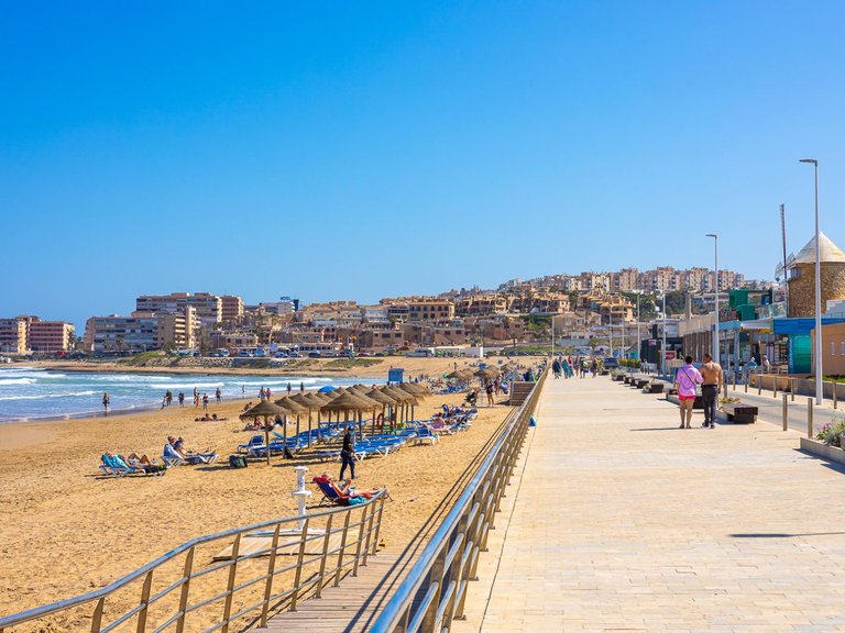 Penthouse for Sale in Torrevieja, Alicante 31